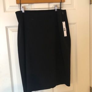 Tahari Aspen Skirt -Size 16